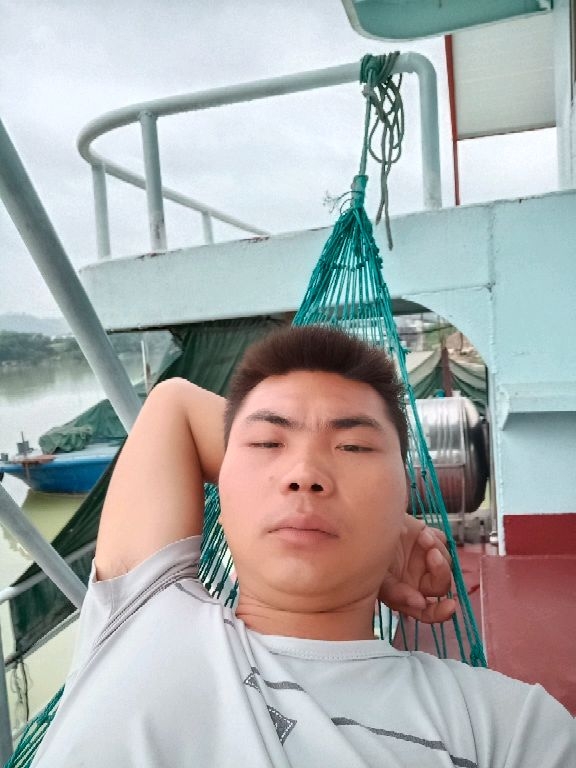 小哥哥的第一张照片--隆安王婆说媒